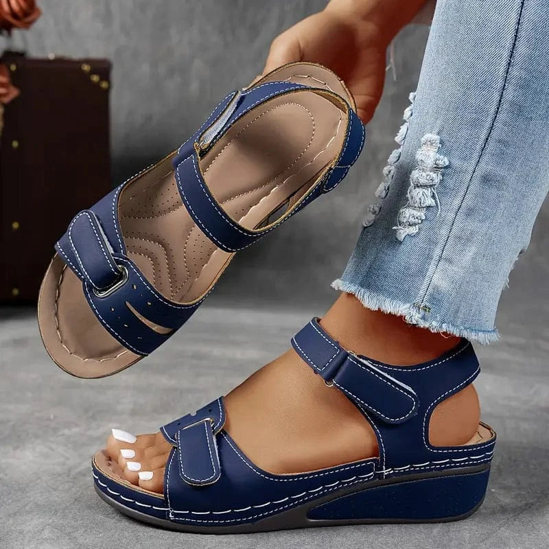 Veera™ ortopædiske sandaler med kilehæl