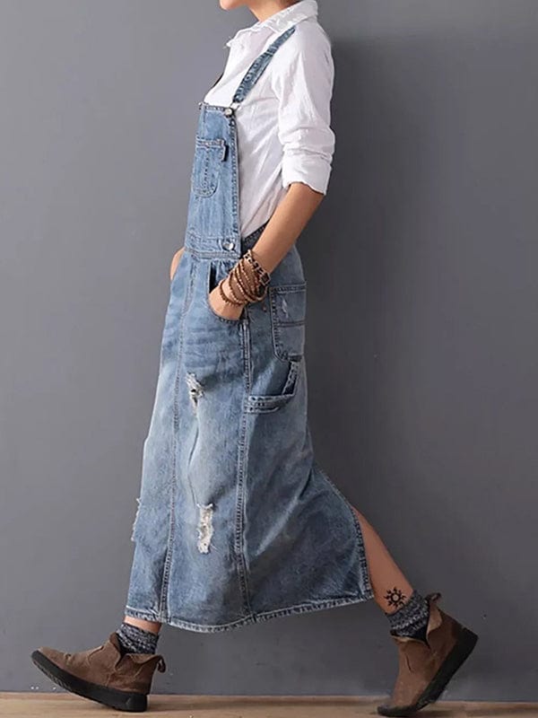 Latzkleid aus Distressed-Jeansstoff mit Schlitz hinten