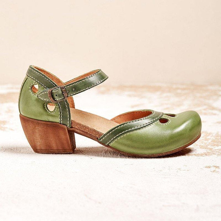 LYNN | VINTAGE MARY JANE HEELS