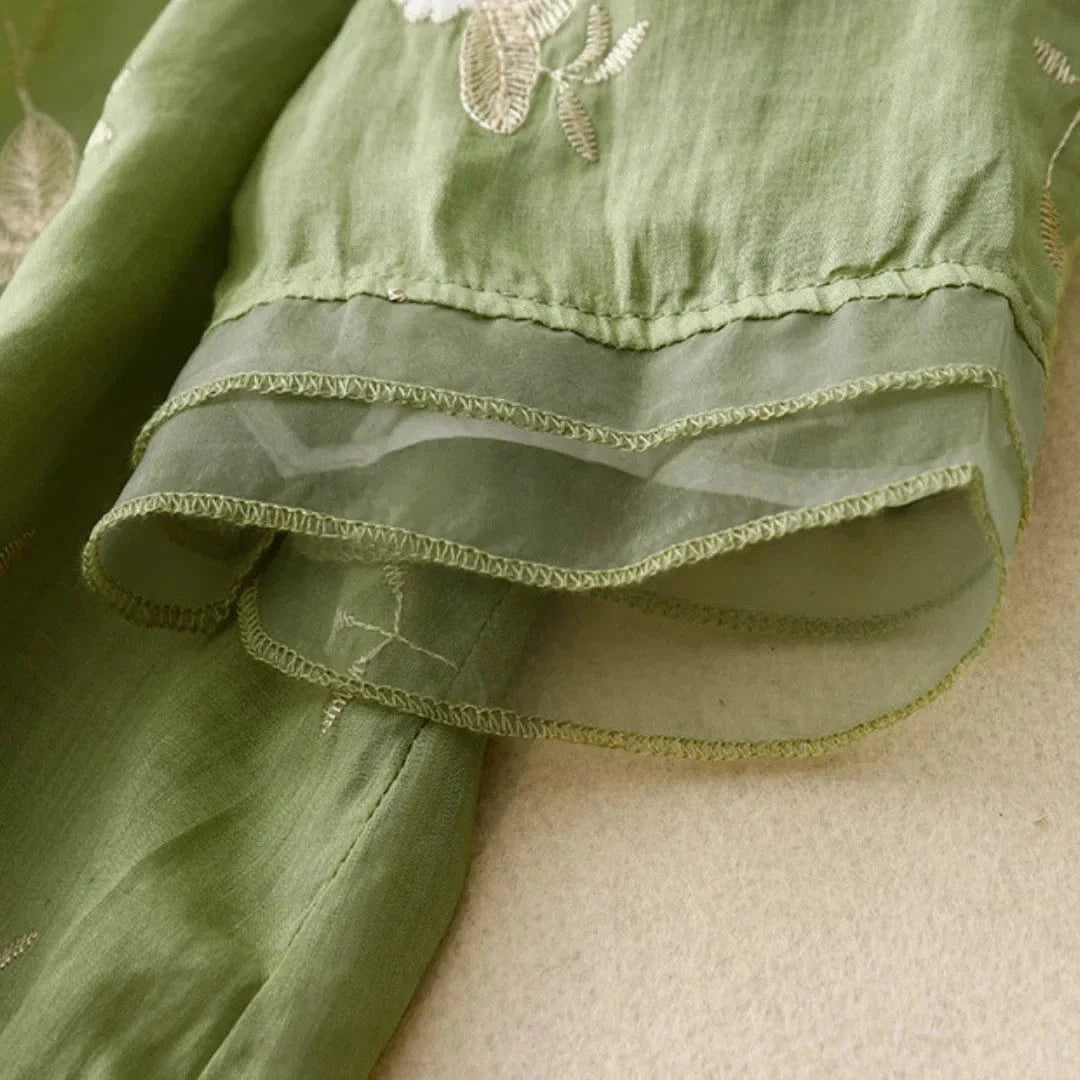 Laurienne™ | Blouse brodée