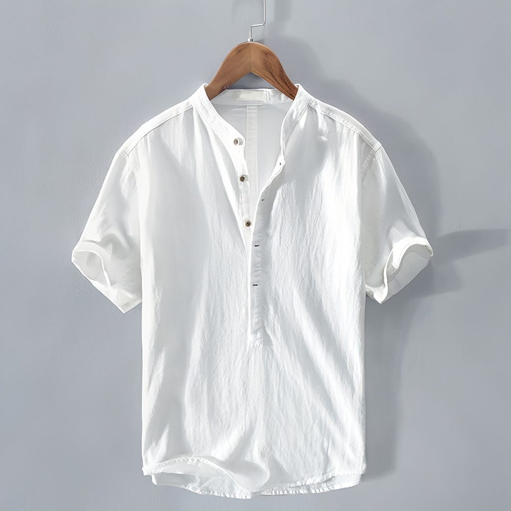 Sommerliches Herren-T-Shirt aus Leinen im lässigen Strandstil