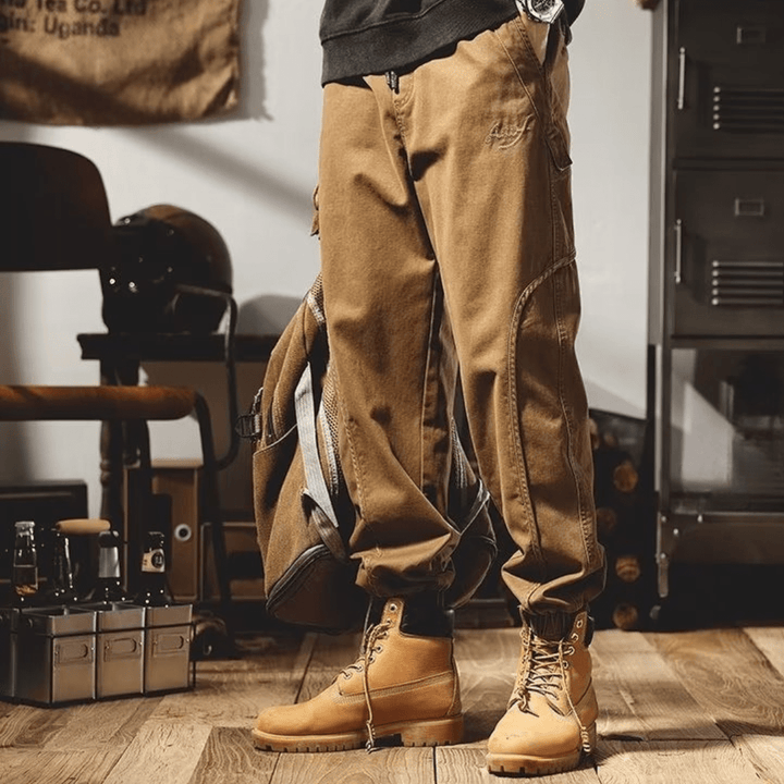 The Outlander Cargo Pants