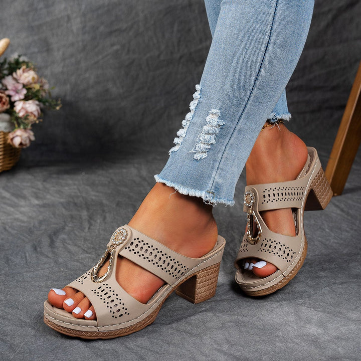 Orthopädische Sandalen mit Strass-Absatz (2 kaufen, KOSTENLOSER VERSAND)