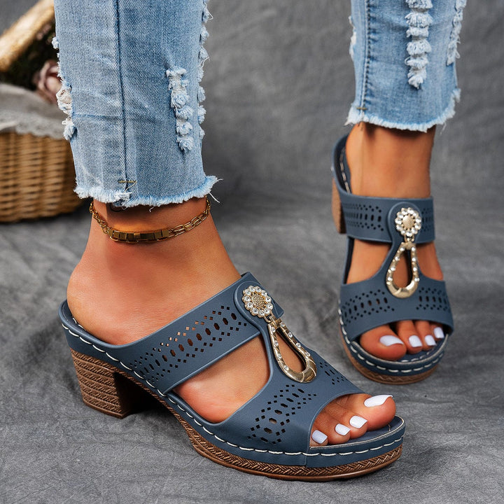 Orthopädische Sandalen mit Strass-Absatz (2 kaufen, KOSTENLOSER VERSAND)