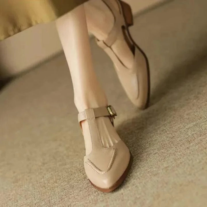 Simone Sculpted Point Flat