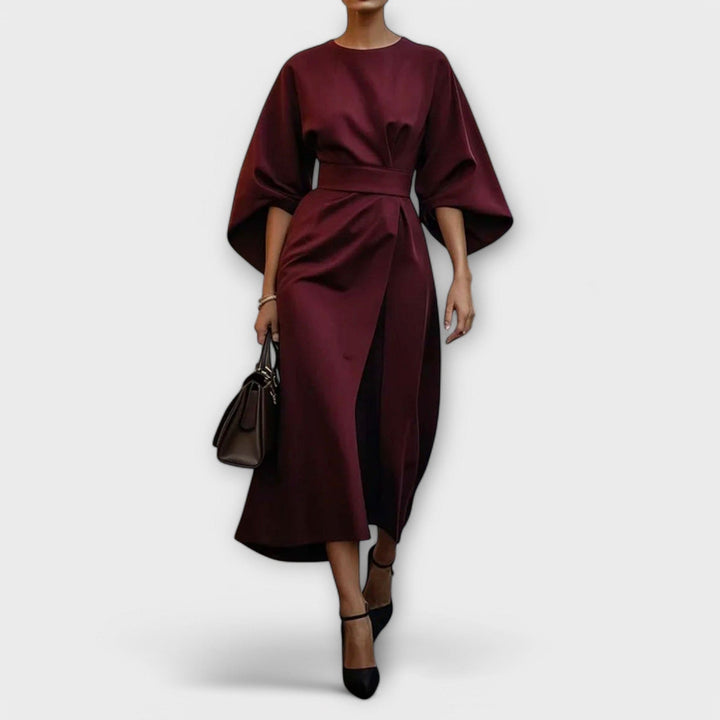 DAGMAR - ELEGANT KJOLE MED ÆRMER