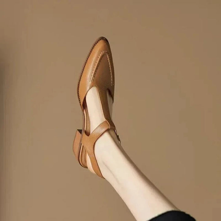 Simone Sculpted Point Flat