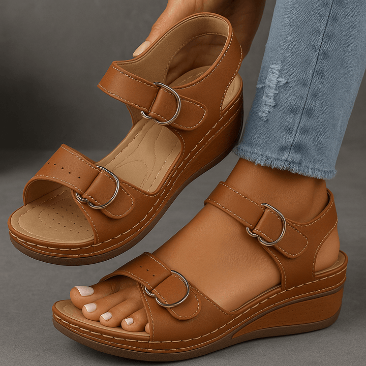 Veera™ ortopædiske sandaler med kilehæl